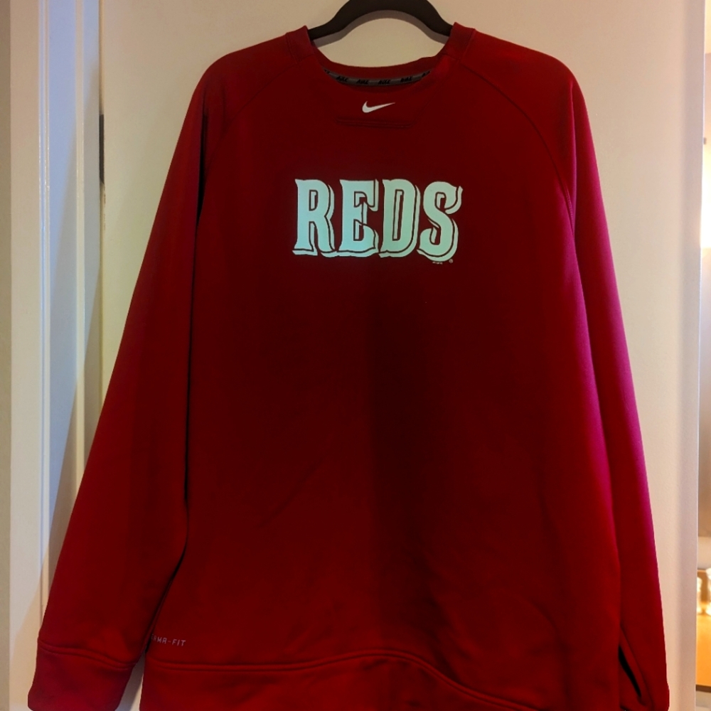 Cincinnati Reds Nike Therma Fit XL